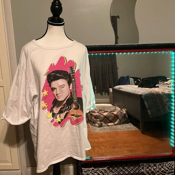 🛑SOLD🛑 Pretty little thing Elvis t-shirt dress - Picture 1 of 5
